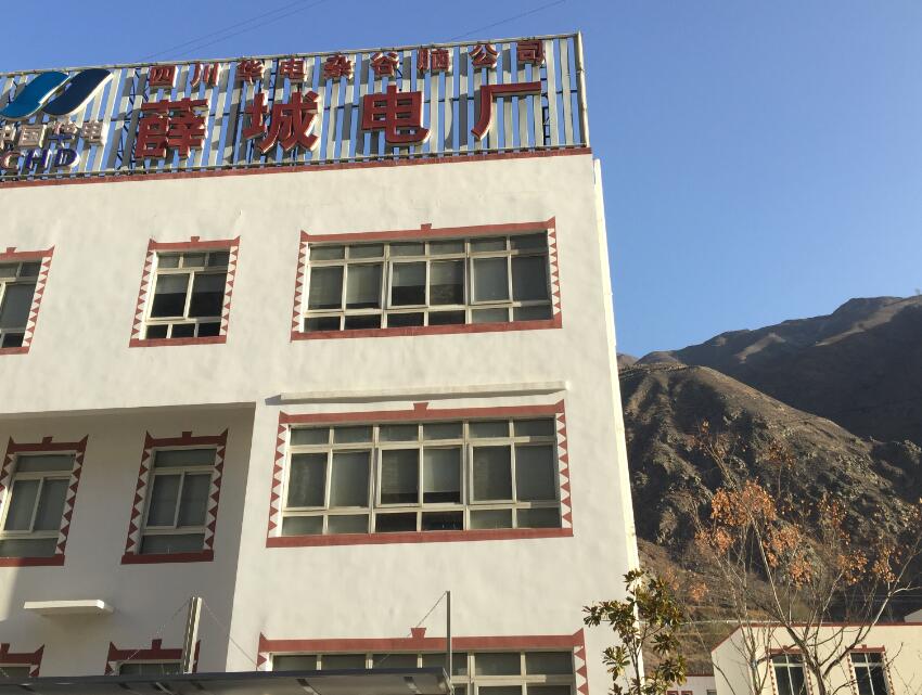 国产亚洲美日韩AV中文字幕无码成人
